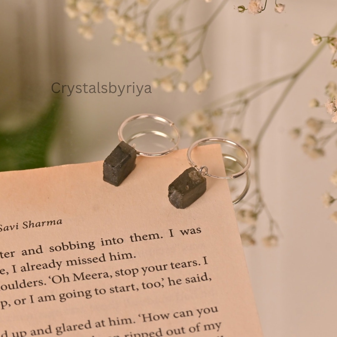 Labradorite silver earrings - alternate view